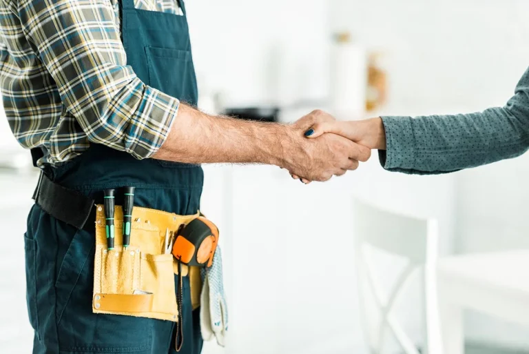How To Choose The Right Handyman For Your Home Repairs: A Comprehensive Guide