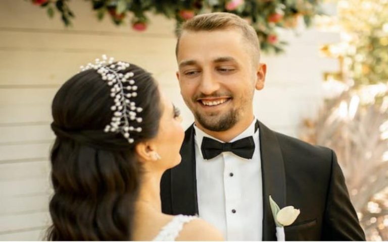 Choosing and Contacting the Best Tailor for Bespoke Suits in Bangkok